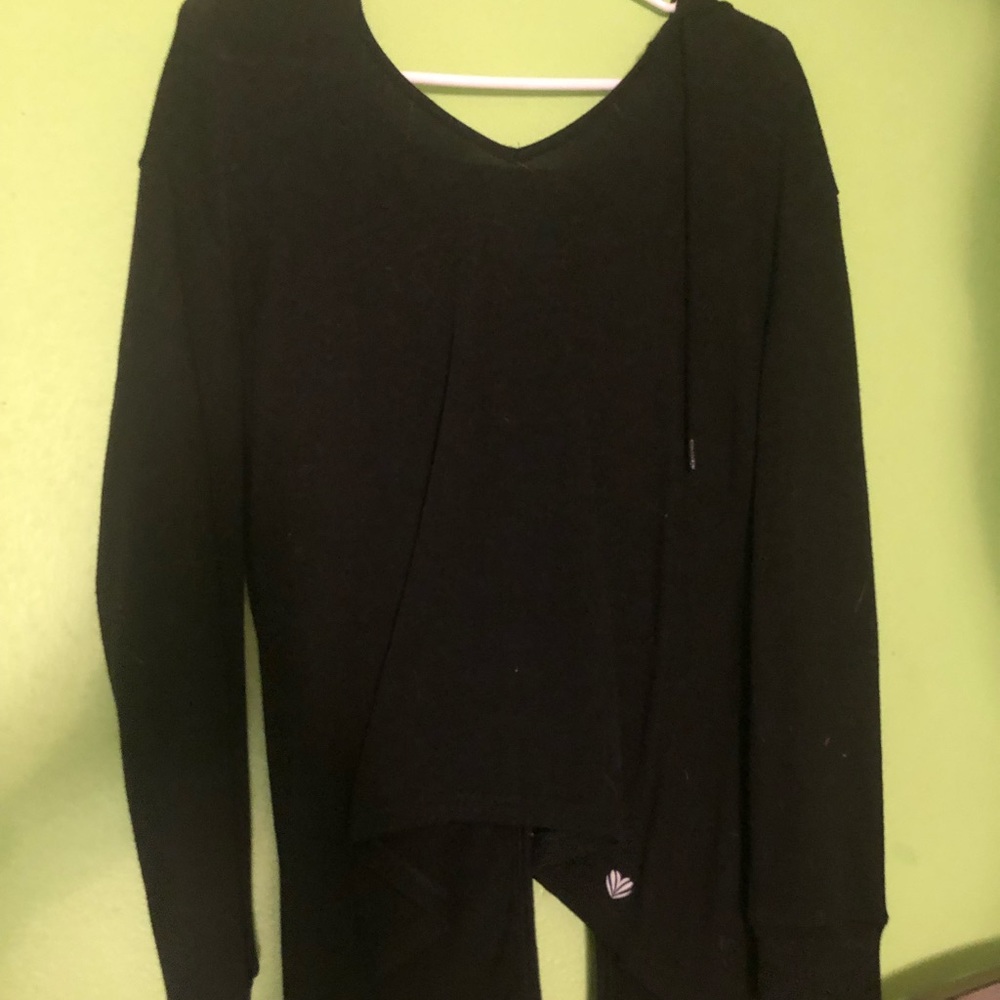 Split back hoodie
